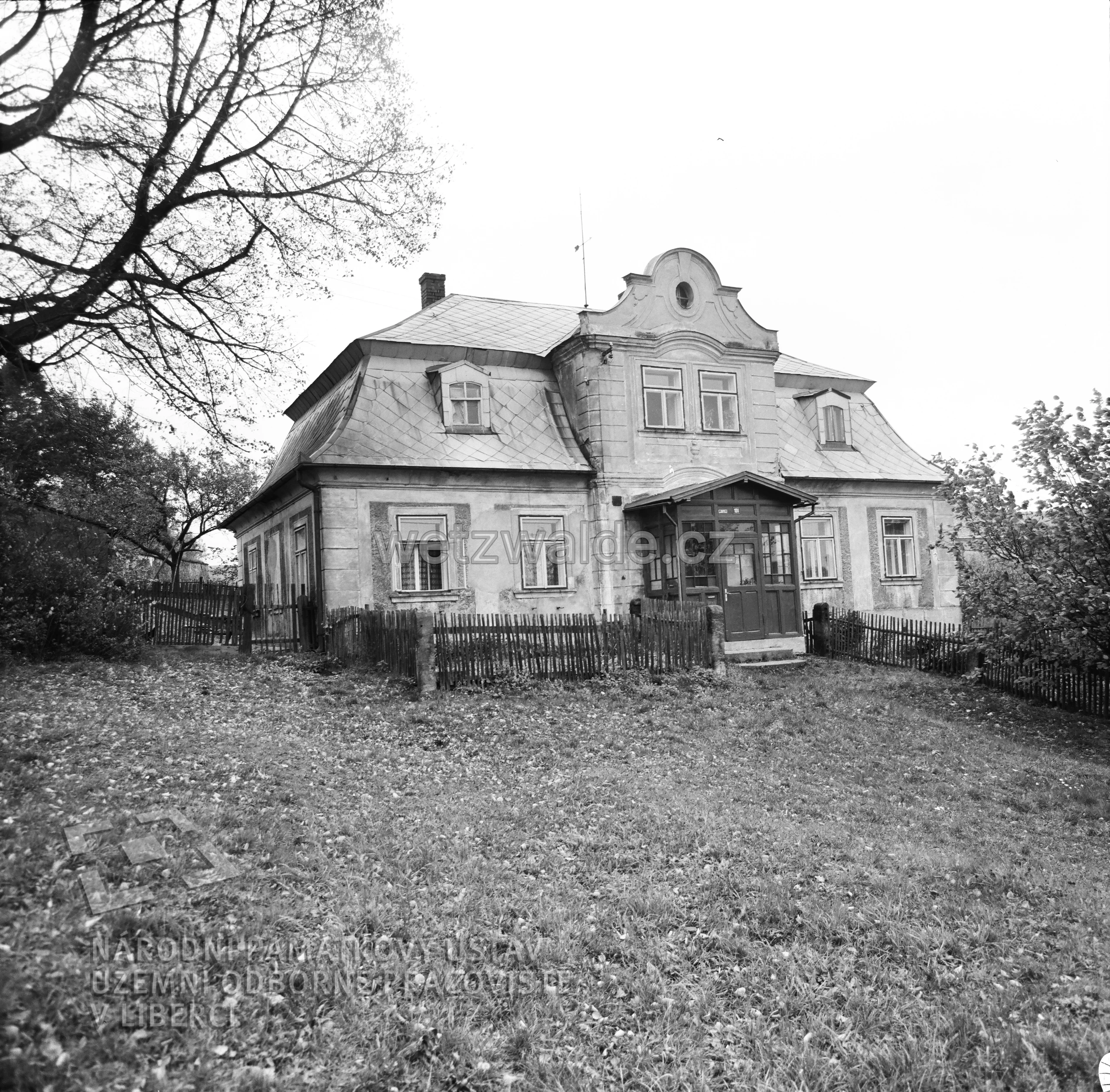 Farní budova 1.