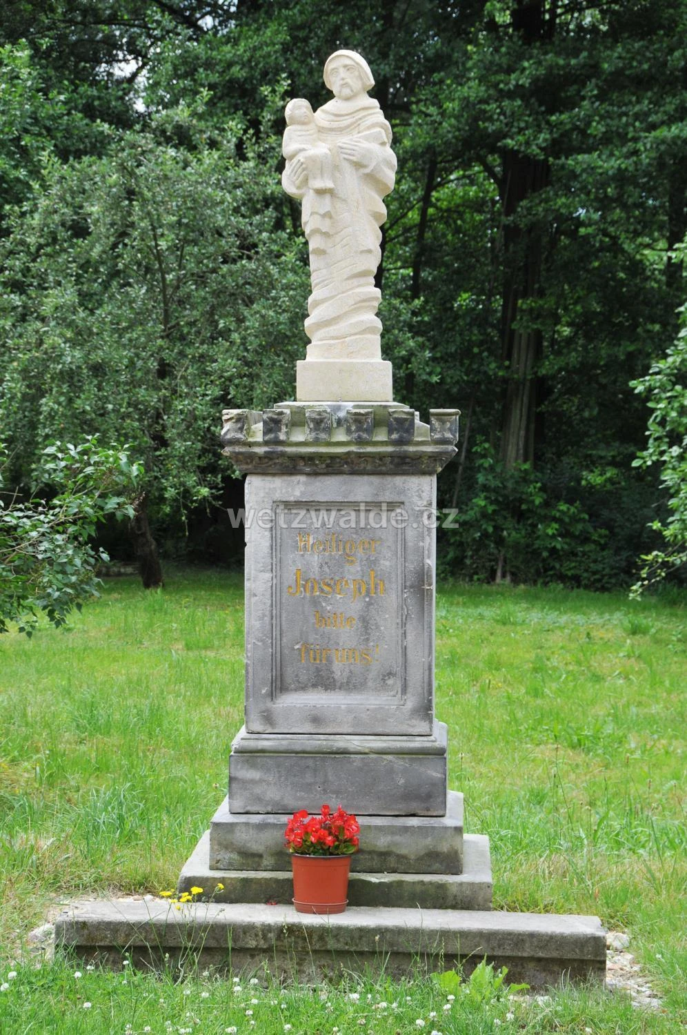 Socha sv. Josefa ve Václavicích